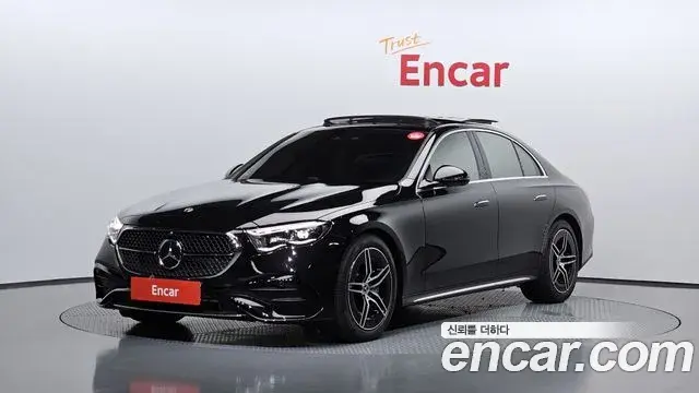 Mercedes-Benz E-Class E300 4MATIC AMG Line 2025