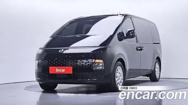 Hyundai Staria Tourer 11-Seater Modern 2022