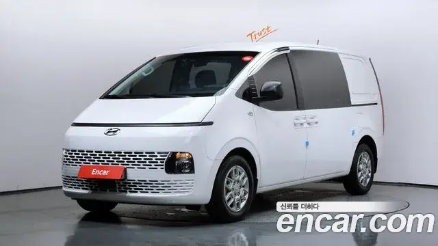 Hyundai Staria Cargo 5-Seater Smart 2023