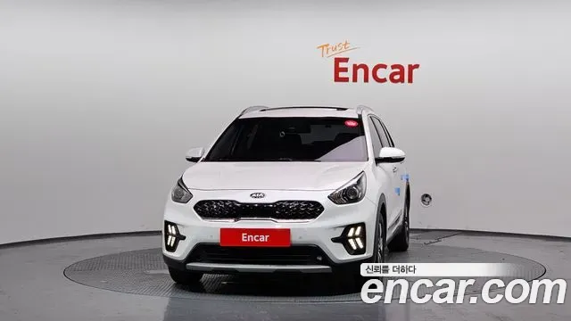Kia Niro 1.6 HEV Noblesse 2019 — фото 3