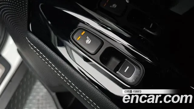 Kia Niro 1.6 HEV Noblesse 2019 — фото 29