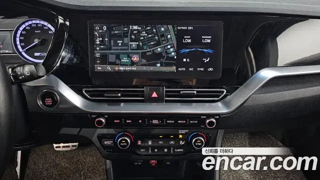 Kia Niro 1.6 HEV Noblesse 2019 — фото 14