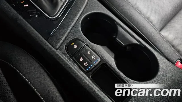 Kia Niro 1.6 HEV Noblesse 2019 — фото 20