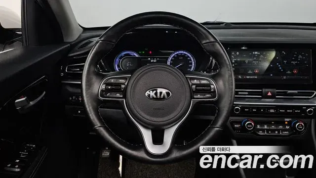 Kia Niro 1.6 HEV Noblesse 2019 — фото 13