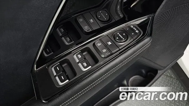 Kia Niro 1.6 HEV Noblesse 2019 — фото 19