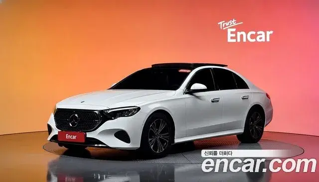 Mercedes-Benz E-Class E200 Avantgarde 2025