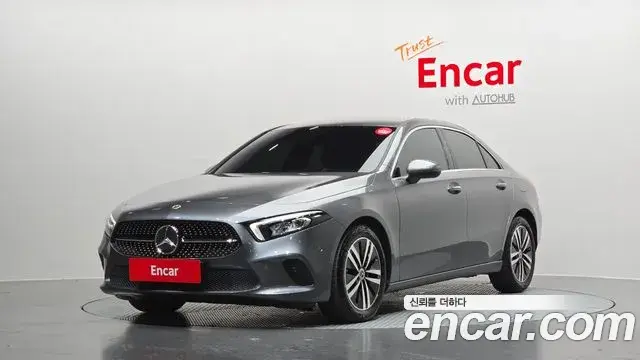 Mercedes-Benz A-Class A220 Sedan 2021
