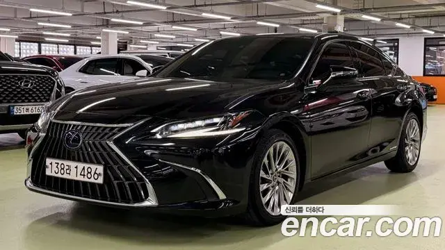 Lexus ES Executive 2022