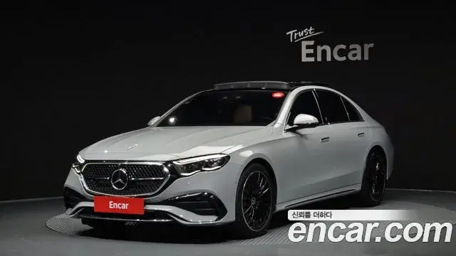 Mercedes-Benz E-Class E300 4MATIC AMG Line Premiere Special 2024
