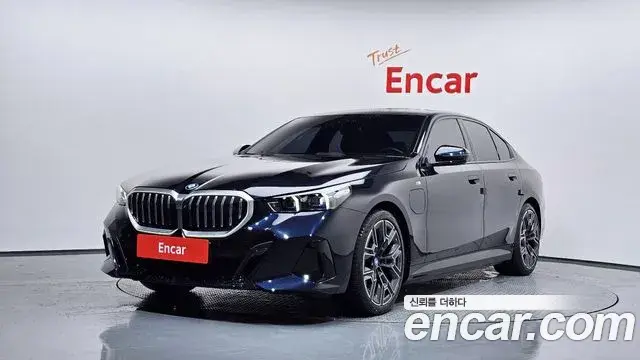 BMW 5-Series 530e M Sport 2025