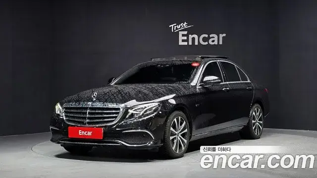 Mercedes-Benz E-Class E300e Exclusive 2019