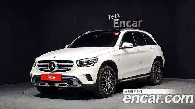 Mercedes-Benz GLC-Class GLC300e 4MATIC 2021
