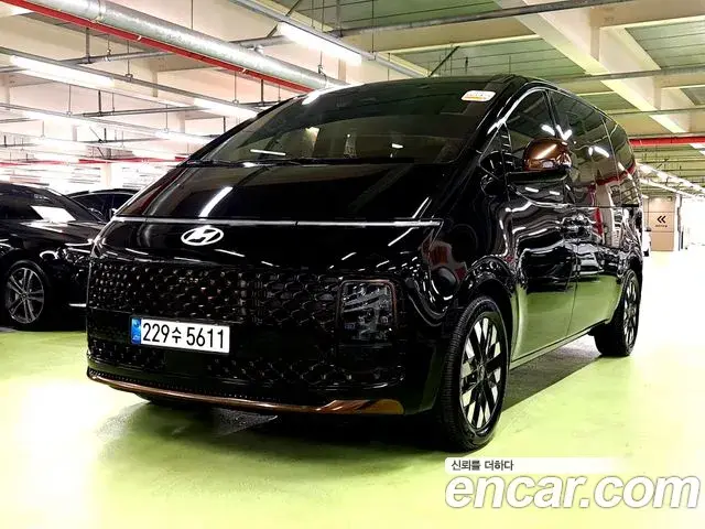 Hyundai Staria HEV 1.6 Lounge 7-Seater Inspiration 2024