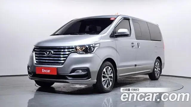 Hyundai Starex Urban 9-Seater Exclusive 2019