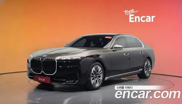 BMW 7-Series 740i sDrive Design Pure Excellence 2023