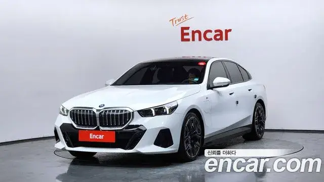 BMW 5-Series 530e M Sport 2024