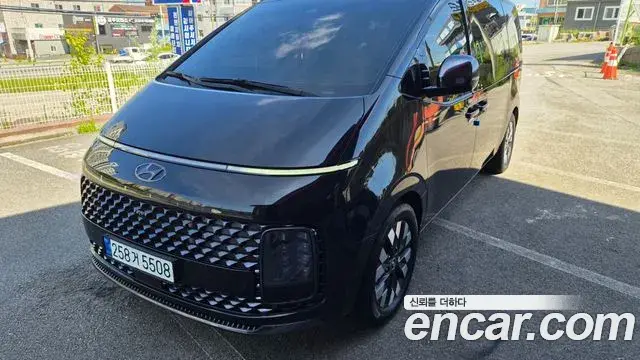 Hyundai Staria 4WD Lounge 9-Seater Inspiration 2023