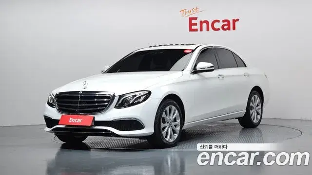 Mercedes-Benz E-Class E300 4MATIC Exclusive 2020