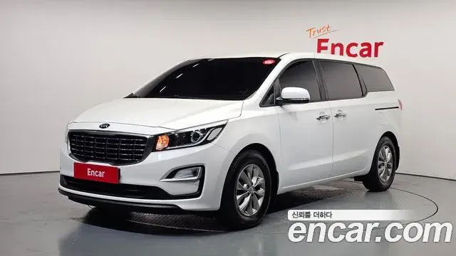 Kia Carnival 11-Seater Deluxe 2019