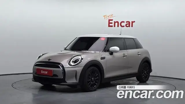 Mini Cooper 5Door Classic Third Generation 2024