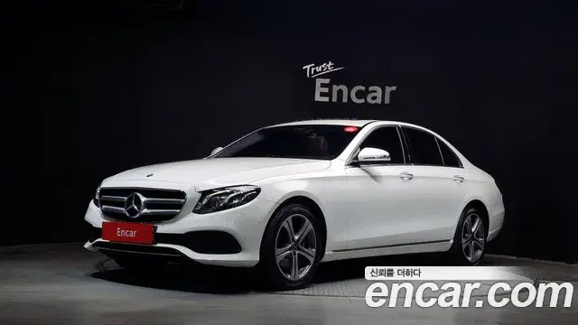 Mercedes-Benz E-Class E220d Avantgarde 2019