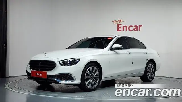 Mercedes-Benz E-Class E300e 4MATIC Exclusive 2023