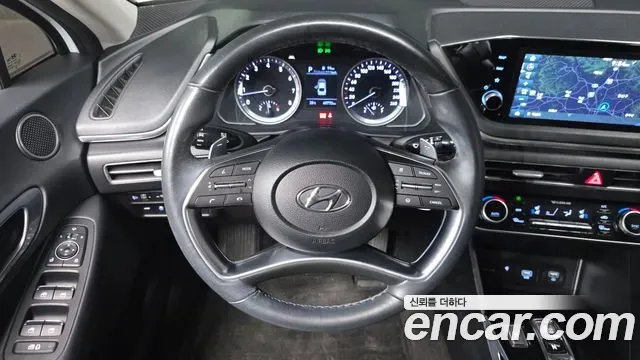Hyundai Sonata 2.0 Premium Family 2019 — фото 13