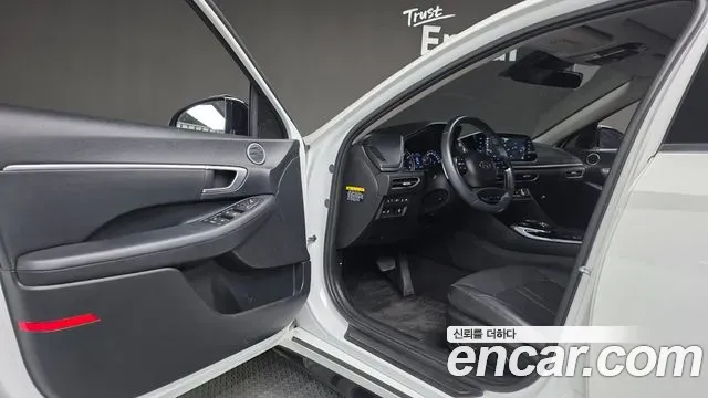 Hyundai Sonata 2.0 Premium Family 2019 — фото 10