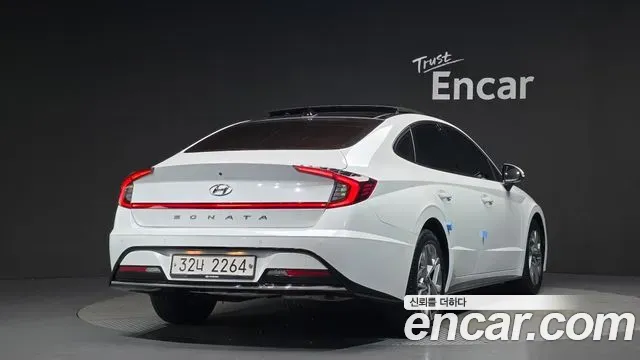 Hyundai Sonata 2.0 Premium Family 2019 — фото 2