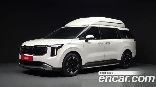 Kia Carnival Gasoline 7-Seater Hi Limousine Signature 2024