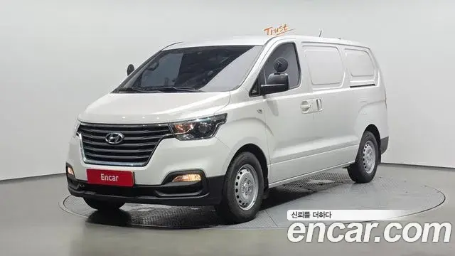 Hyundai Starex Van 3-Seater Style 2020