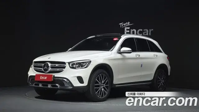 Mercedes-Benz GLC-Class GLC300e 4MATIC 2021