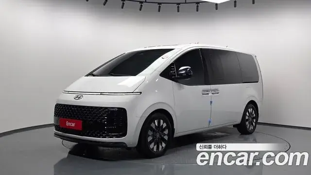 Hyundai Staria Lounge 9-Seater Inspiration 2022