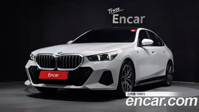 BMW 5-Series 520i M Sport 2025