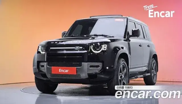 Land Rover Defender 110 P300 X-Dynamic SE 2023