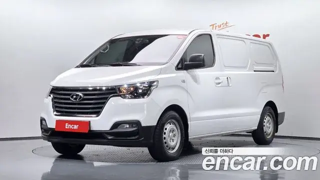 Hyundai Starex Van 3-Seater Style 2020
