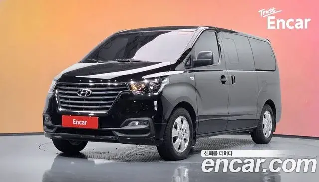 Hyundai Starex Wagon 11-Seater Modern 2020