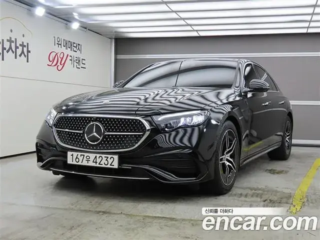 Mercedes-Benz E-Class E200 AMG Line 2025