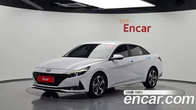 Hyundai AVANTE 1.6 Modern 2022