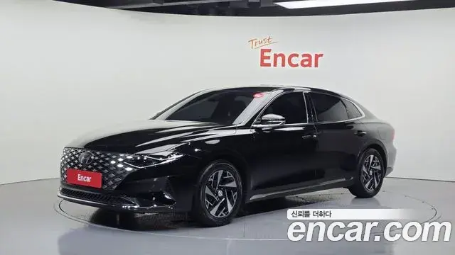 Hyundai Grandeur Le Blanc 2021