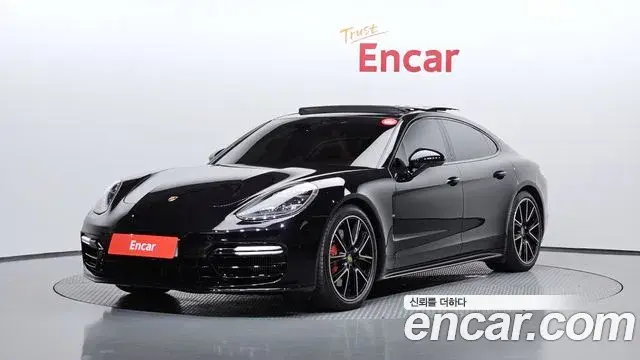 Porsche Panamera 4.0 GTS 2020