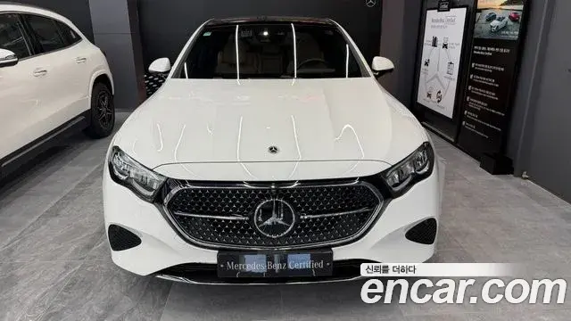 Mercedes-Benz E-Class E200 Avantgarde 2025