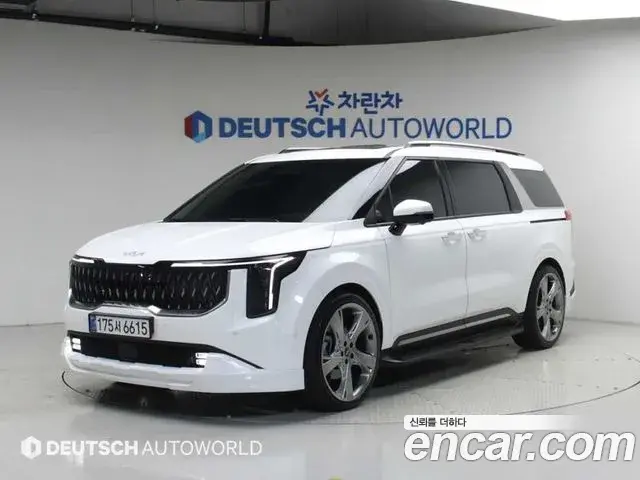 Kia Carnival Gasoline 7-Seater Signature 2024