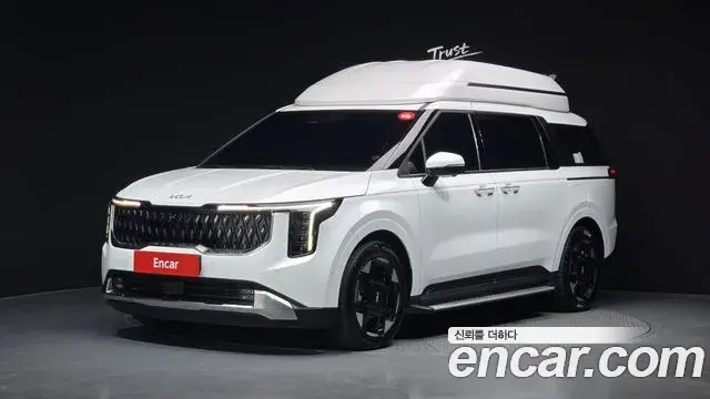 Kia Carnival HEV 4-Seater Hi Limousine Signature 2024