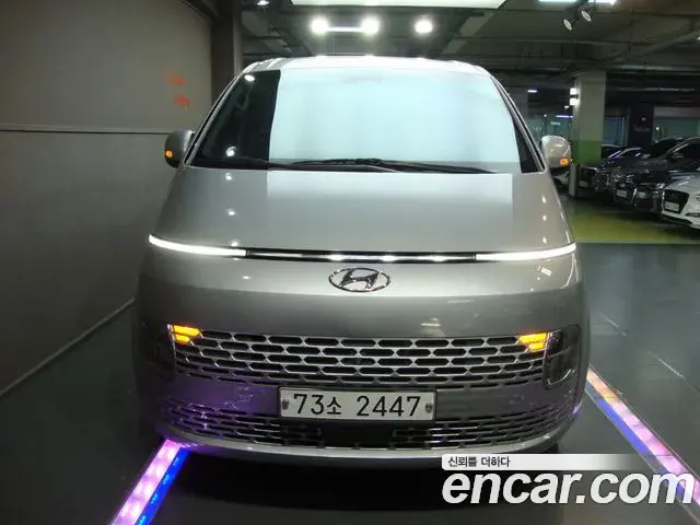 Hyundai Staria Tourer 11-Seater Modern 2021