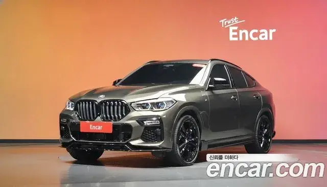 BMW X6 M50i 2021