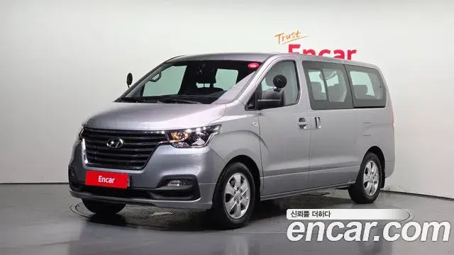 Hyundai Starex Wagon 12-Seater Smart 2020