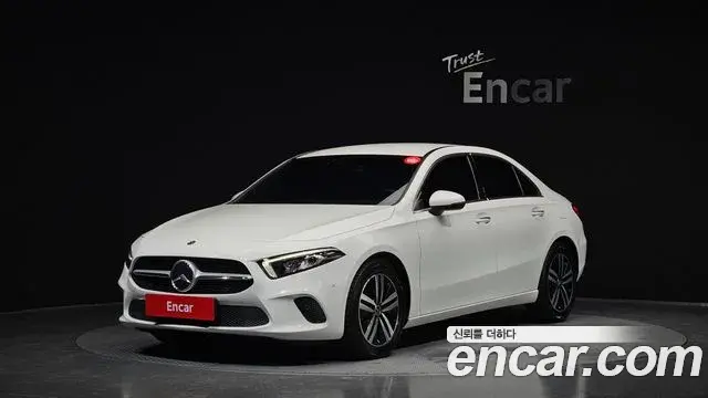 Mercedes-Benz A-Class A220 Sedan 2021