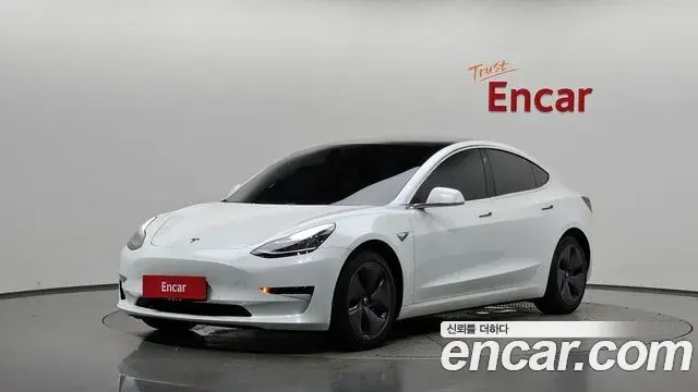 Tesla Model 3 Standard Range Plue RWD 2020