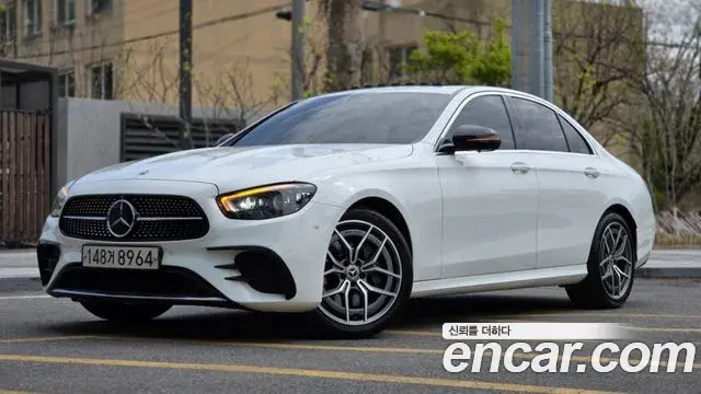 Mercedes-Benz E-Class E220d 4MATIC AMG Line 2022